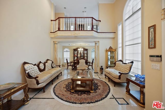 2431 Benedict Canyon Drive, Beverly Hills, CA 90210 — photo 9 of 65
