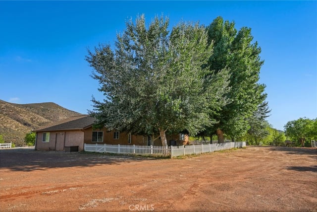 11709 Mint Canyon Road, Agua Dulce, CA 91390 — photo 30 of 49