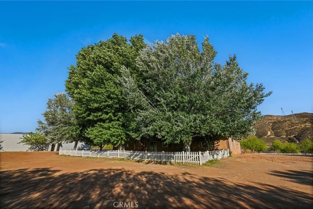 11709 Mint Canyon Road, Agua Dulce, CA 91390 — photo 31 of 49
