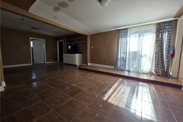 44108 Gadsden Avenue, Lancaster, CA 93534 — photo 5 of 24