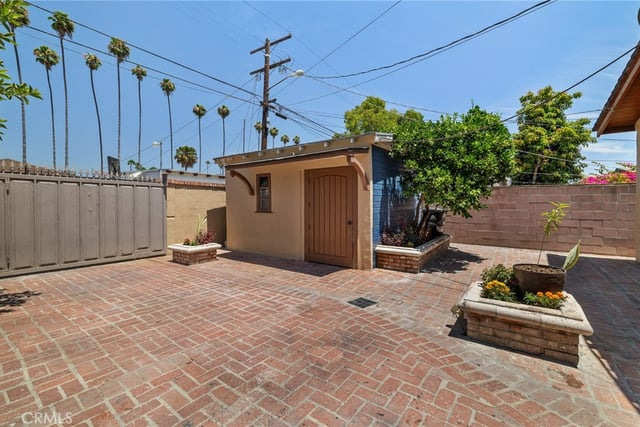 1729 W 51st Place, Los Angeles, CA 90062 — photo 43 of 47