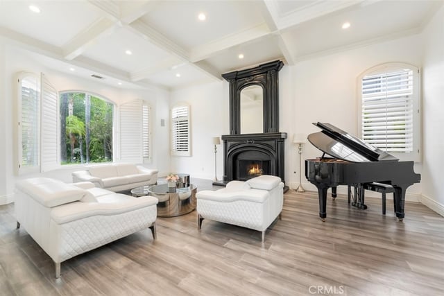 5633 Newcastle Ln, Calabasas, CA 91302 — photo 6 of 65