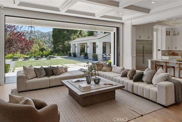 16630 Oldham Place, Encino, CA 91436 — photo 23 of 74
