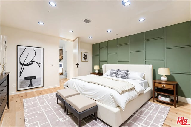 1610 Viewmont Drive, Los Angeles, CA 90069 — photo 13 of 22