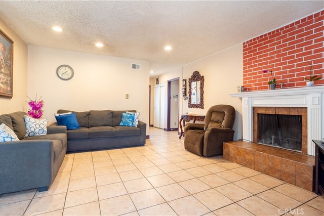 6402 Graves Avenue, Van Nuys, CA 91406 — photo 7 of 56
