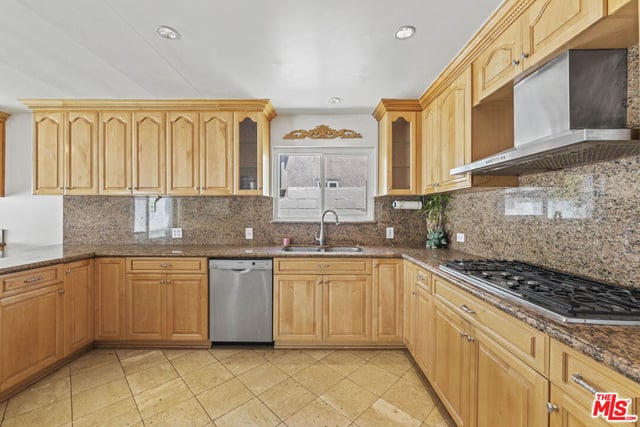 16647 Charmel Lane, Pacific Palisades, CA 90272 — photo 10 of 51