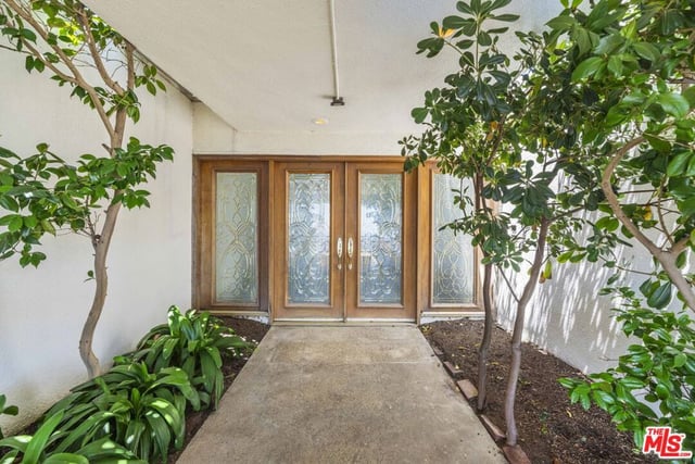 16647 Charmel Lane, Pacific Palisades, CA 90272 — photo 3 of 51