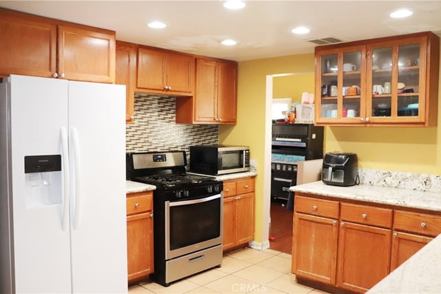 43964 Fallon Drive, Lancaster, CA 93535 — photo 6 of 19