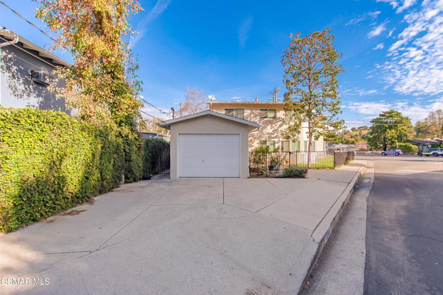 22002 Ybarra Road, Woodland Hills, CA 91364 — photo 29 of 31
