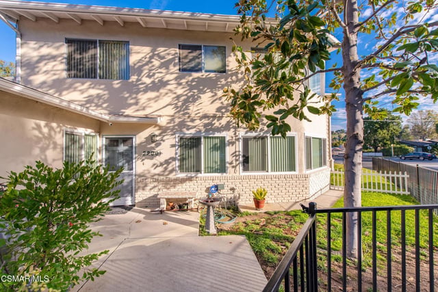 22002 Ybarra Road, Woodland Hills, CA 91364 — photo 31 of 31