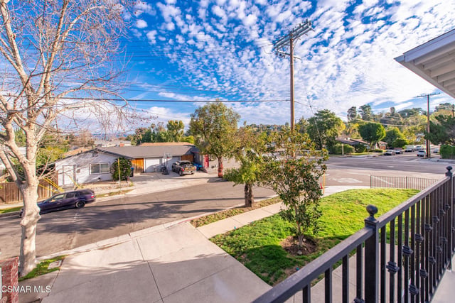 22002 Ybarra Road, Woodland Hills, CA 91364 — photo 6 of 31