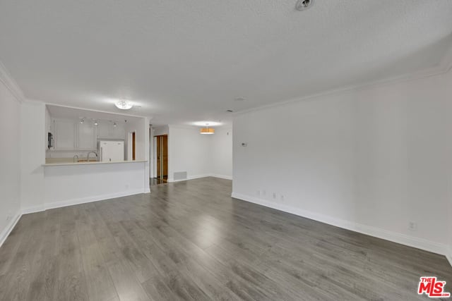 121 S Hope Street 429, Los Angeles, CA 90012 — photo 3 of 45