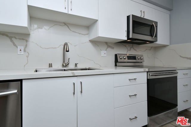 2345 Roscomare Road 205, Los Angeles, CA 90077 — photo 19 of 51
