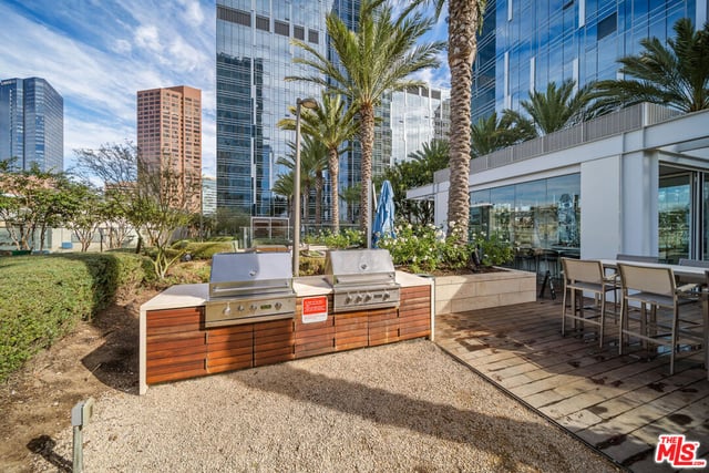 877 Francisco Street #1715, Los Angeles, CA 90017 — photo 36 of 40
