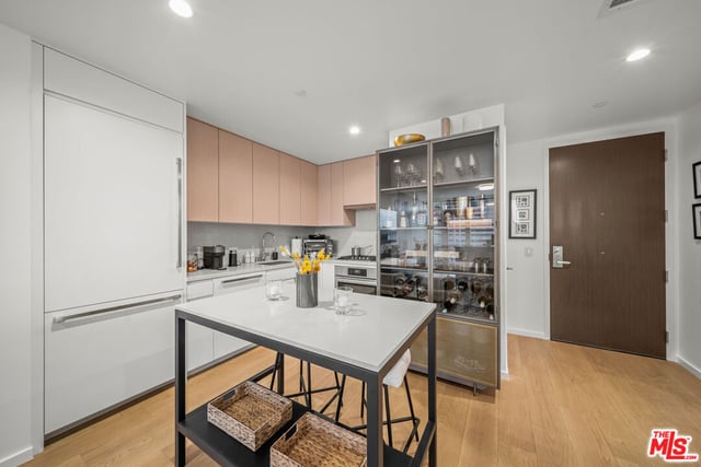 877 Francisco Street #1715, Los Angeles, CA 90017 — photo 7 of 40