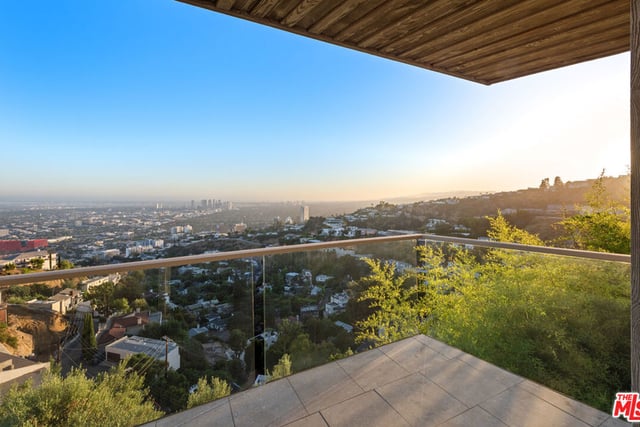 1600 Viewmont Drive, Los Angeles, CA 90069 — photo 12 of 22