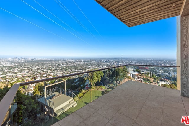 1600 Viewmont Drive, Los Angeles, CA 90069 — photo 7 of 22