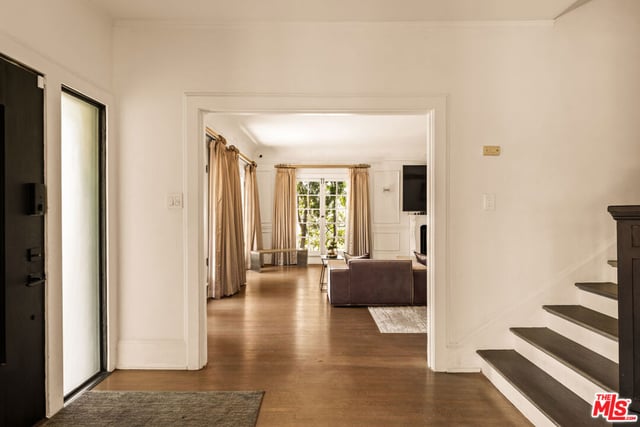 564 N Normandie Avenue, Los Angeles, CA 90004 — photo 4 of 25