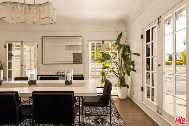 564 N Normandie Avenue, Los Angeles, CA 90004 — photo 7 of 25
