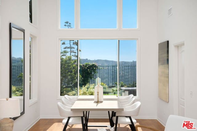 16632 Calle Jermaine, Pacific Palisades, CA 90272 — photo 6 of 37
