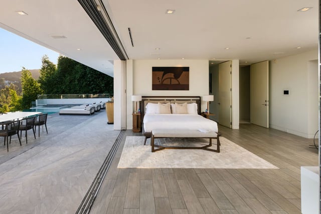 7080 Mulholland Drive, Los Angeles, CA 90068 — photo 14 of 21