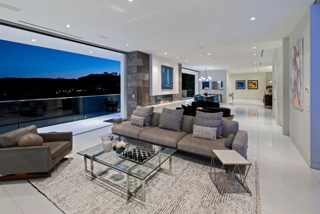7080 Mulholland Drive, Los Angeles, CA 90068 — photo 8 of 21