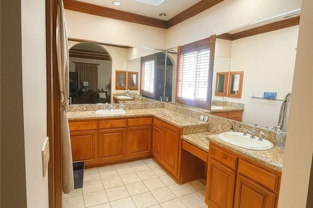 3414 W 82nd Street, Inglewood, CA 90305 — photo 10 of 14