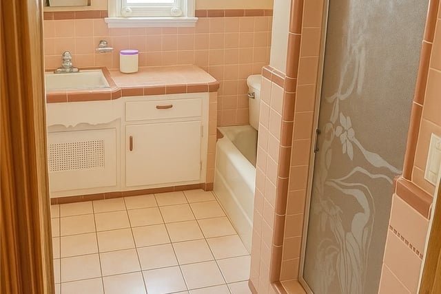 3414 W 82nd Street, Inglewood, CA 90305 — photo 7 of 14