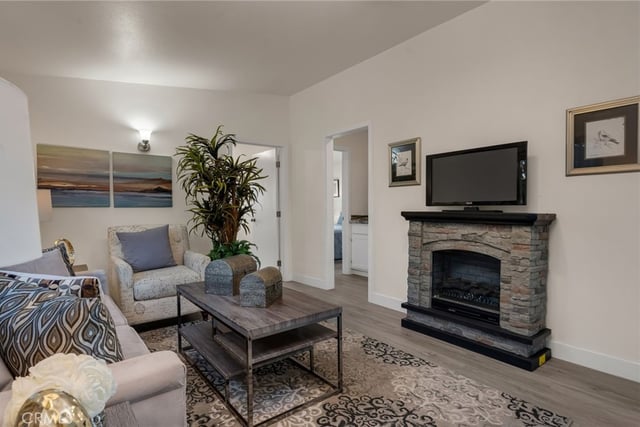1048 Dexter Street, Los Angeles, CA 90042 — photo 31 of 52