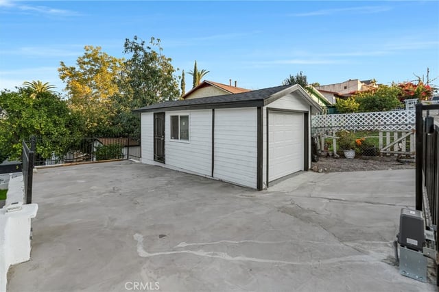 1048 Dexter Street, Los Angeles, CA 90042 — photo 34 of 52