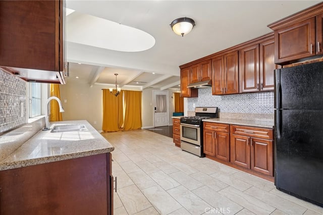 1211 E Leigh Court, Long Beach, CA 90806 — photo 4 of 43