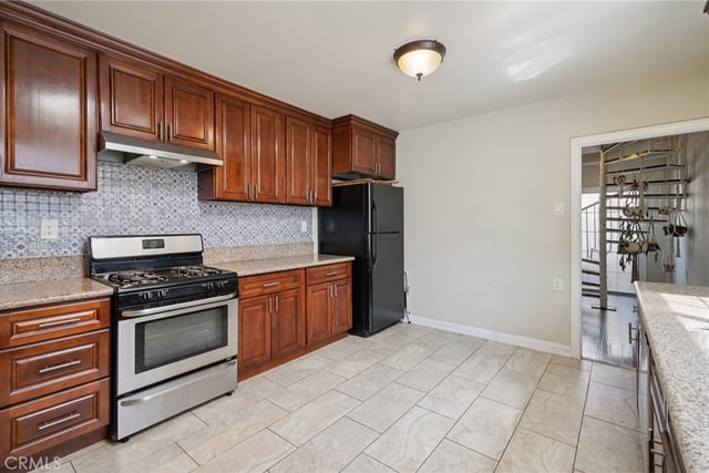 1211 E Leigh Court, Long Beach, CA 90806 — photo 7 of 43