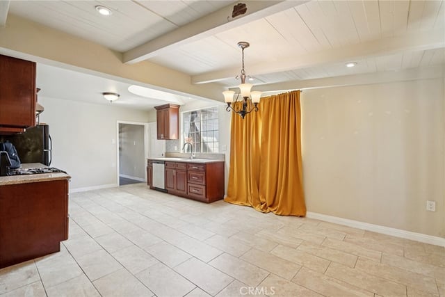 1211 E Leigh Court, Long Beach, CA 90806 — photo 9 of 43