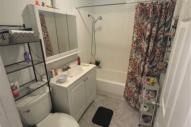 1266 E E 50th street, Los Angeles, CA 90011 — photo 5 of 19