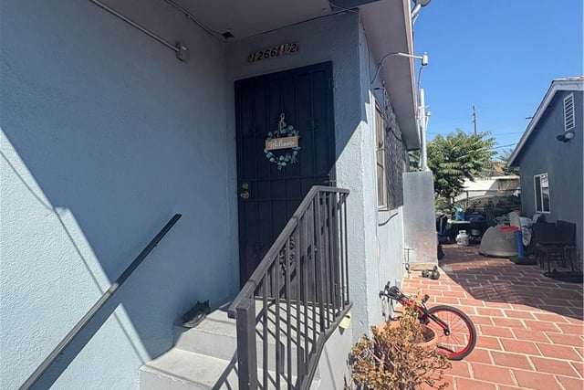 1266 E E 50th street, Los Angeles, CA 90011 — photo 9 of 19