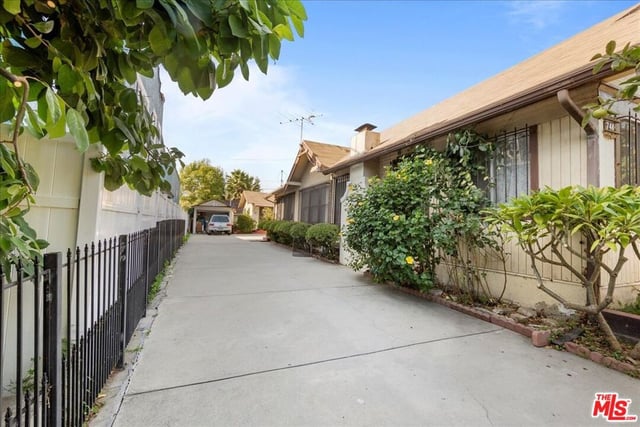 741 N Harvard Boulevard, Los Angeles, CA 90029 — photo 5 of 29