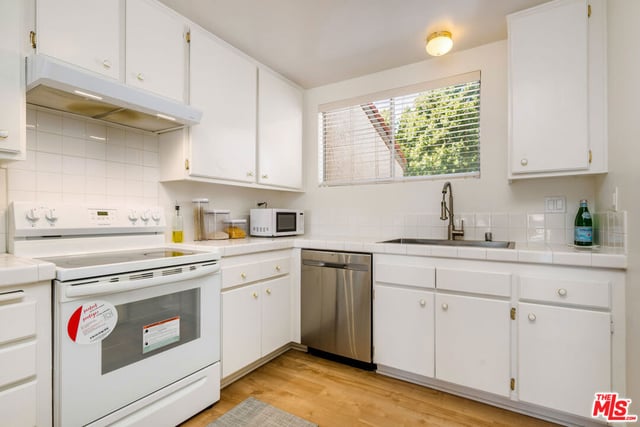 19547 Rinaldi Street 30, Porter Ranch, CA 91326 — photo 25 of 38