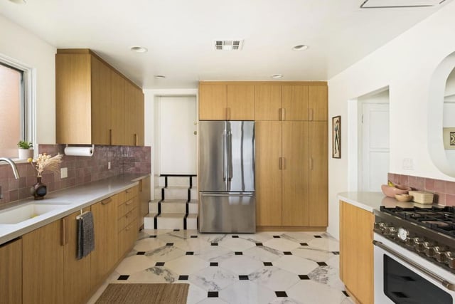 2133 Mayview Drive, Los Angeles, CA 90027 — photo 12 of 27