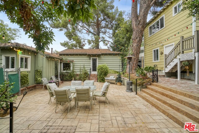 22460 Venido Road, Woodland Hills, CA 91364 — photo 20 of 27