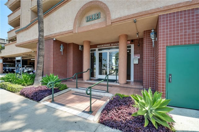 11410 Brookshire 316, Downey, CA 90241 — photo 14 of 15