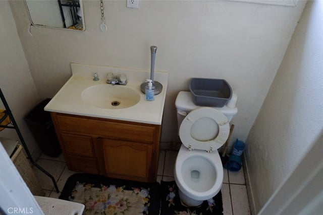 226 E 105th Street, Los Angeles, CA 90003 — photo 6 of 8
