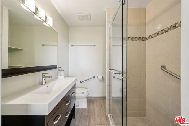 100 S Doheny Drive 501, Los Angeles, CA 90048 — photo 14 of 29