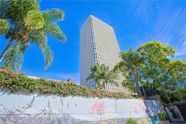 800 W 1st Street 504, Los Angeles, CA 90012 — photo 35 of 39