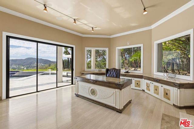 24366 La Masina Court, Calabasas, CA 91302 — photo 11 of 55