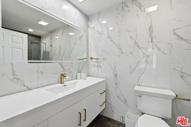 24366 La Masina Court, Calabasas, CA 91302 — photo 23 of 55