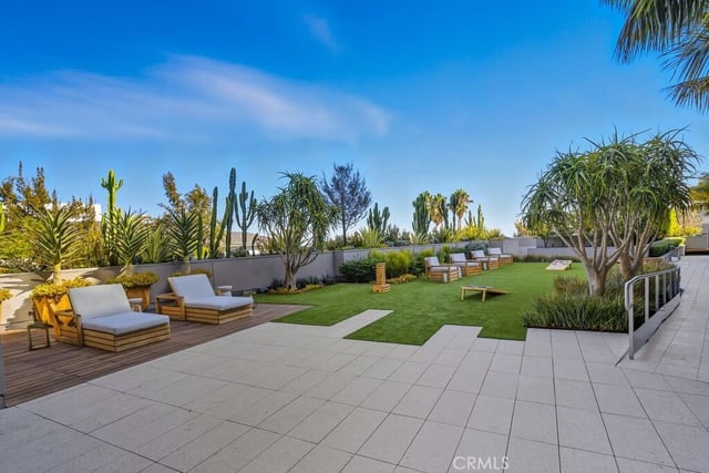 8420 W Sunset Boulevard 108, Los Angeles, CA 90069 — photo 38 of 53