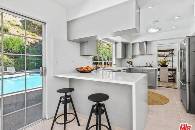 1870 Marcheeta Place, Los Angeles, CA 90069 — photo 15 of 38