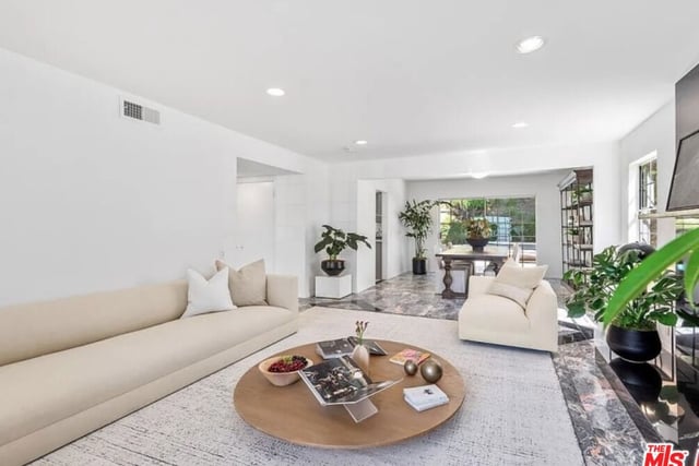 1870 Marcheeta Place, Los Angeles, CA 90069 — photo 8 of 38