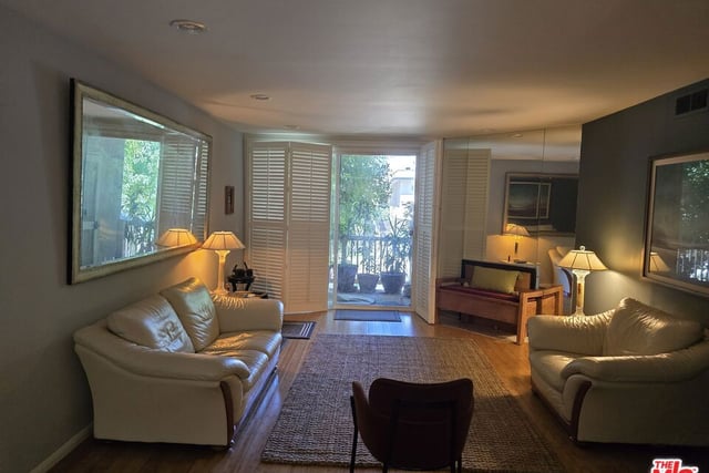 14315 Riverside Drive 105, Sherman Oaks, CA 91423 — photo 46 of 51