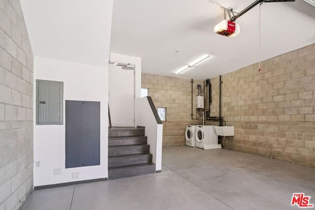 717 N Highland Avenue 13, Los Angeles, CA 90038 — photo 40 of 46